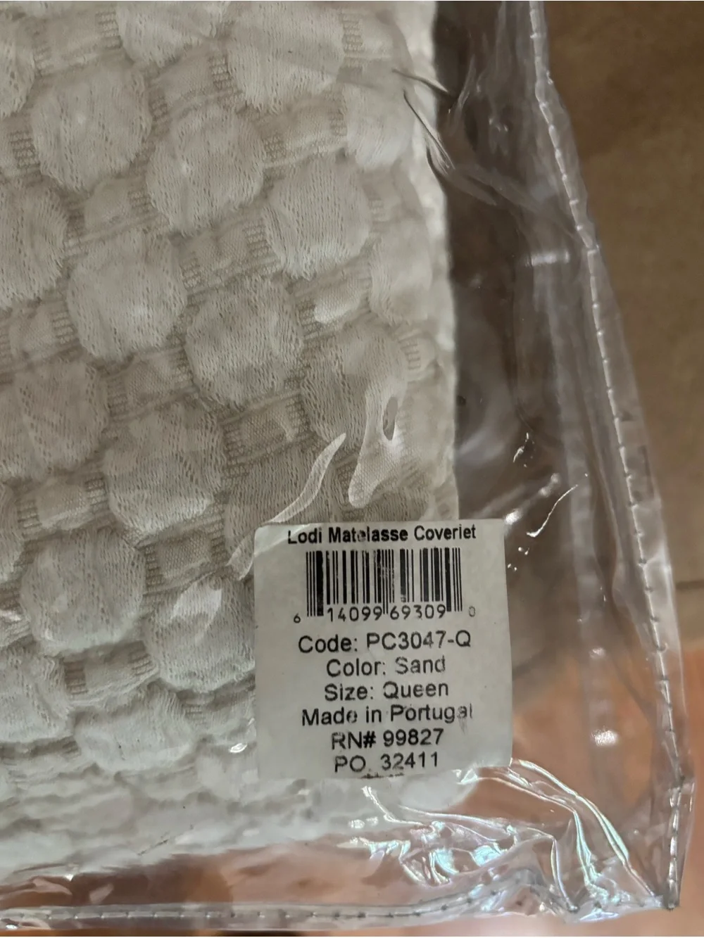 Annie Selke Lodi Luxe Matelasse Coverlet Queen & 2 Standard Shams Set - Sand .